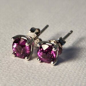 NIB VTG 925 Rhodolite Garnet 1.21cts Stud Earrings